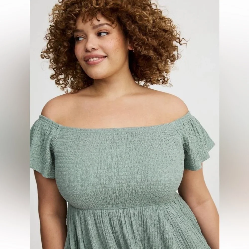 Torrid Sage Green Off-Shoulder Smocked Mini Dress - Size 1X - NWT! - Picture 4 of 10